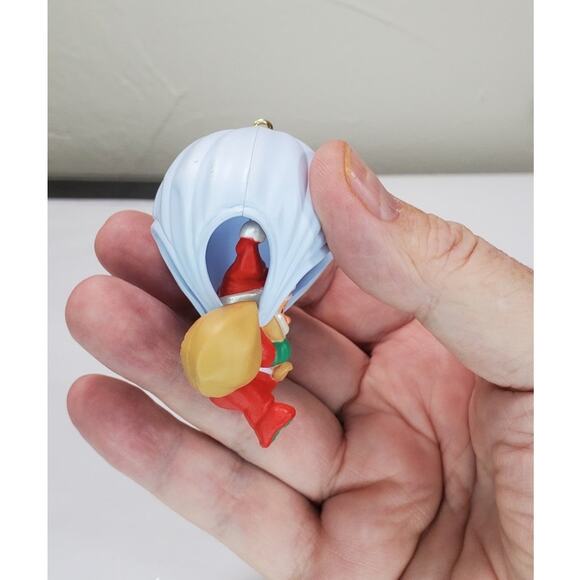 Vintage 1990 Hallmark Keepsake "Joy Is in the Air" Santa Ornament - Picture 4 of 7